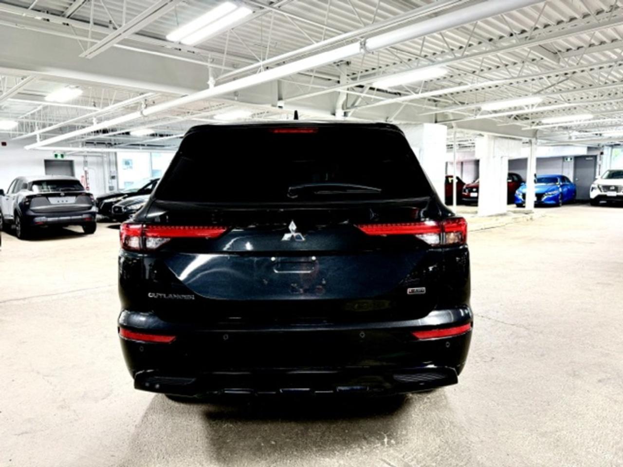 2024 Mitsubishi Outlander GT NOIR 4dr S-AWC Photo