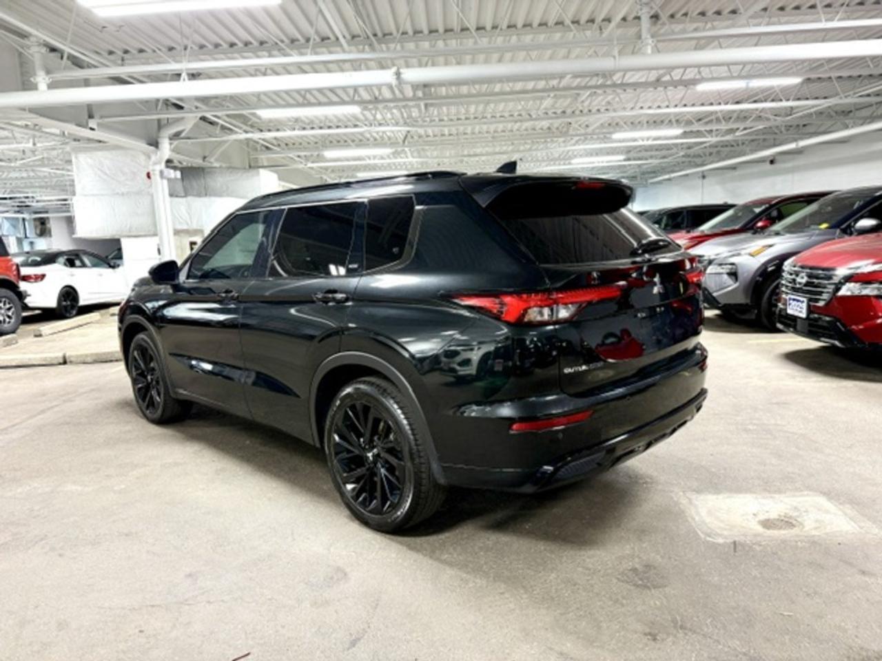 2024 Mitsubishi Outlander GT NOIR 4dr S-AWC Photo