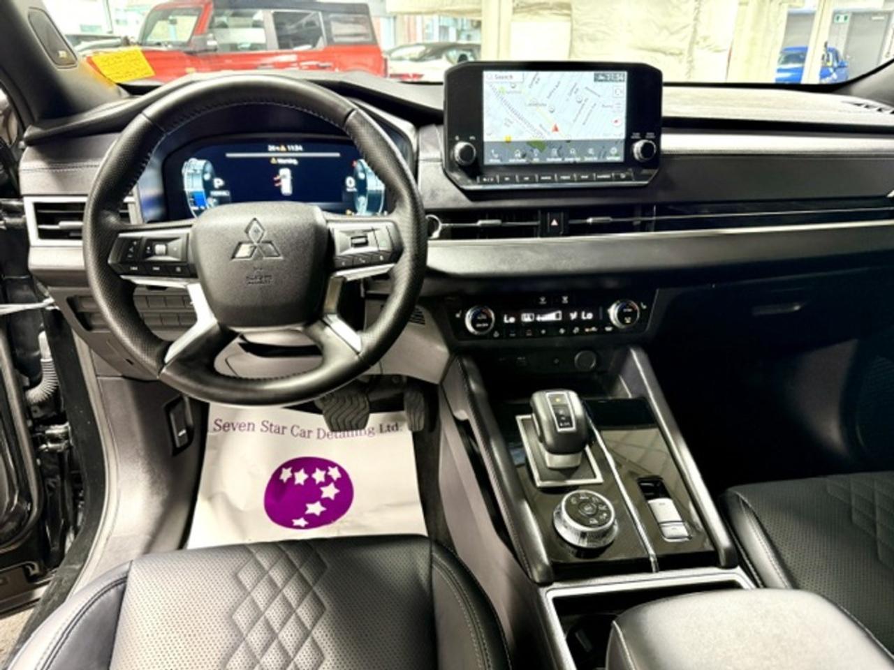 2024 Mitsubishi Outlander GT NOIR 4dr S-AWC Photo