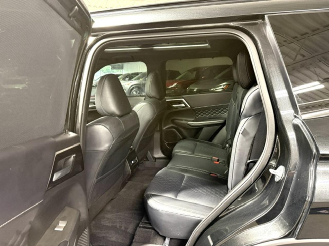 2024 Mitsubishi Outlander GT NOIR 4dr S-AWC Photo