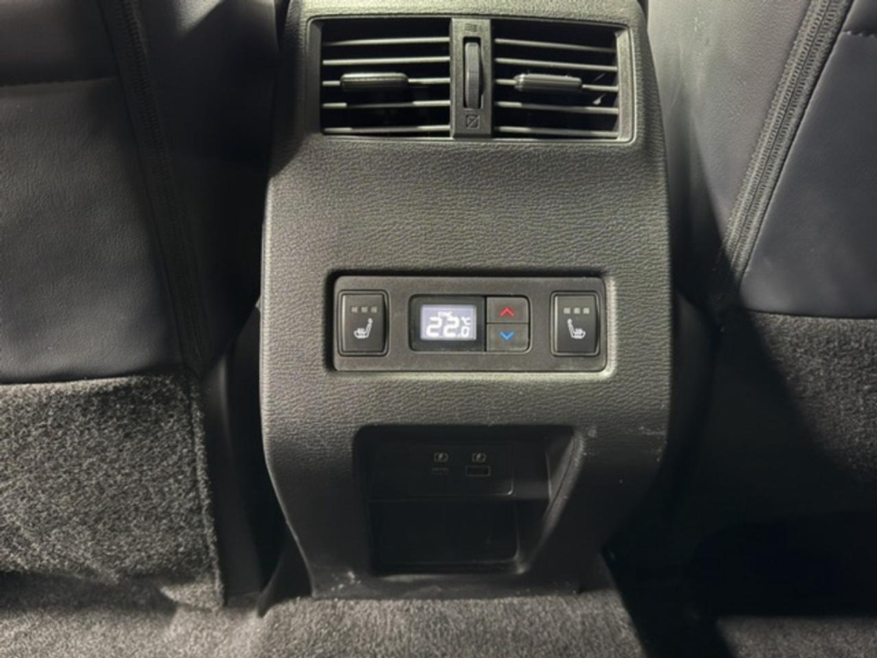 2024 Mitsubishi Outlander GT NOIR 4dr S-AWC Photo