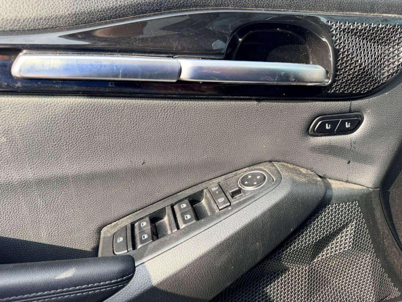 2024 Kia Seltos EX PREMIUM, 2.0L 4-CYL, AWD, ALLOYS, NAV, SUNROOF,  LEATHER, 1-OWNER, CERTIFIED PREOWNED! Photo