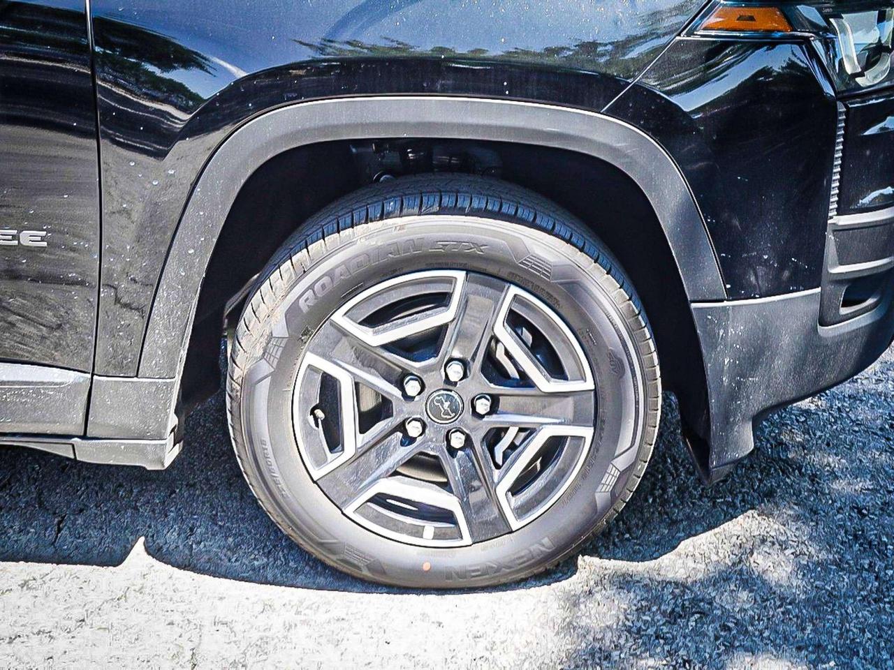 2026 Jeep Cherokee  Photo