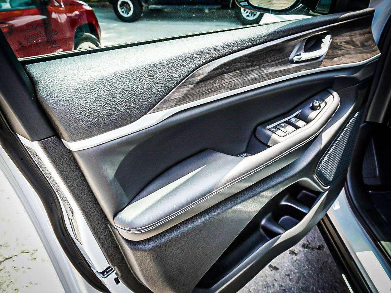 2026 Jeep Grand Cherokee  Photo