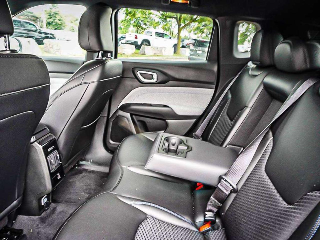 2025 Jeep Compass  Photo