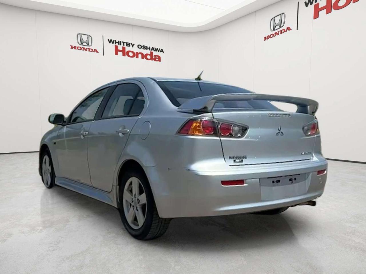 2013 Mitsubishi Lancer SE Photo4