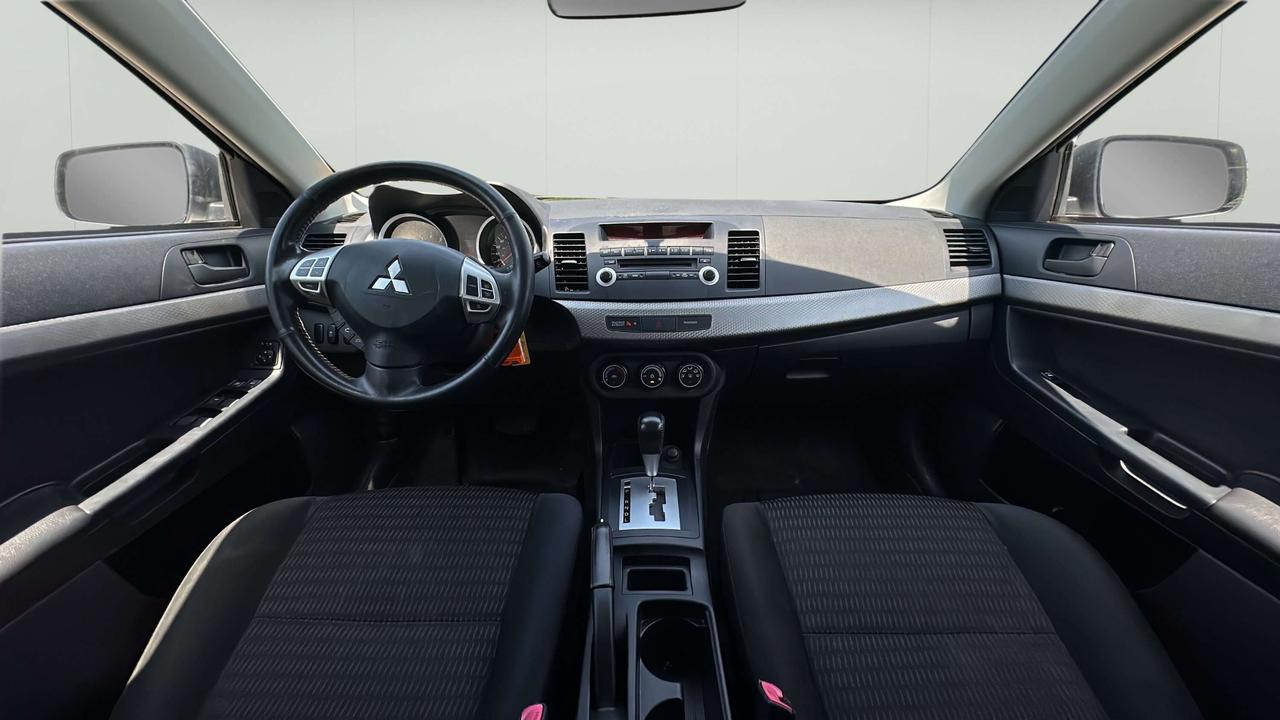 2013 Mitsubishi Lancer SE Photo