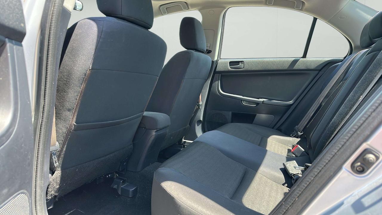 2013 Mitsubishi Lancer SE Photo
