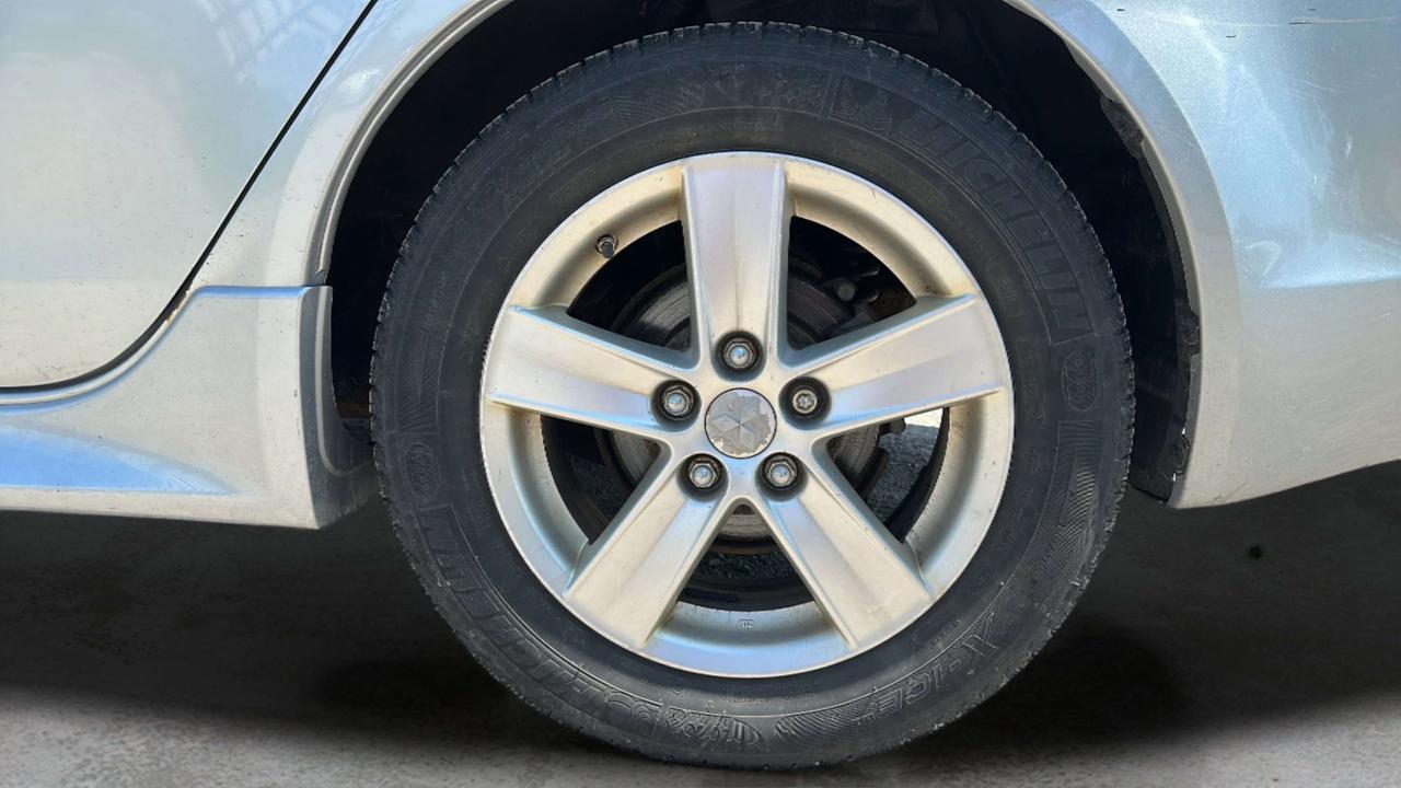 2013 Mitsubishi Lancer SE Photo