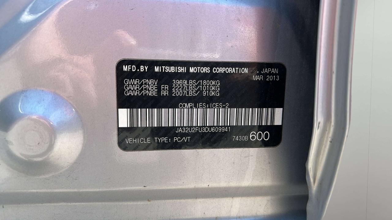 2013 Mitsubishi Lancer SE Photo