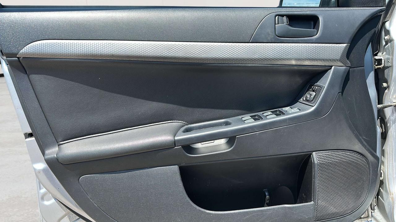 2013 Mitsubishi Lancer SE Photo
