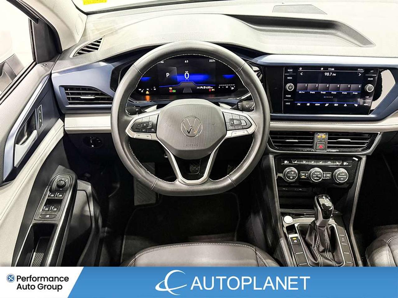 2024 Volkswagen Taos Comfortline, Heated Seats, Back Up Cam, Bluetooth! Photo