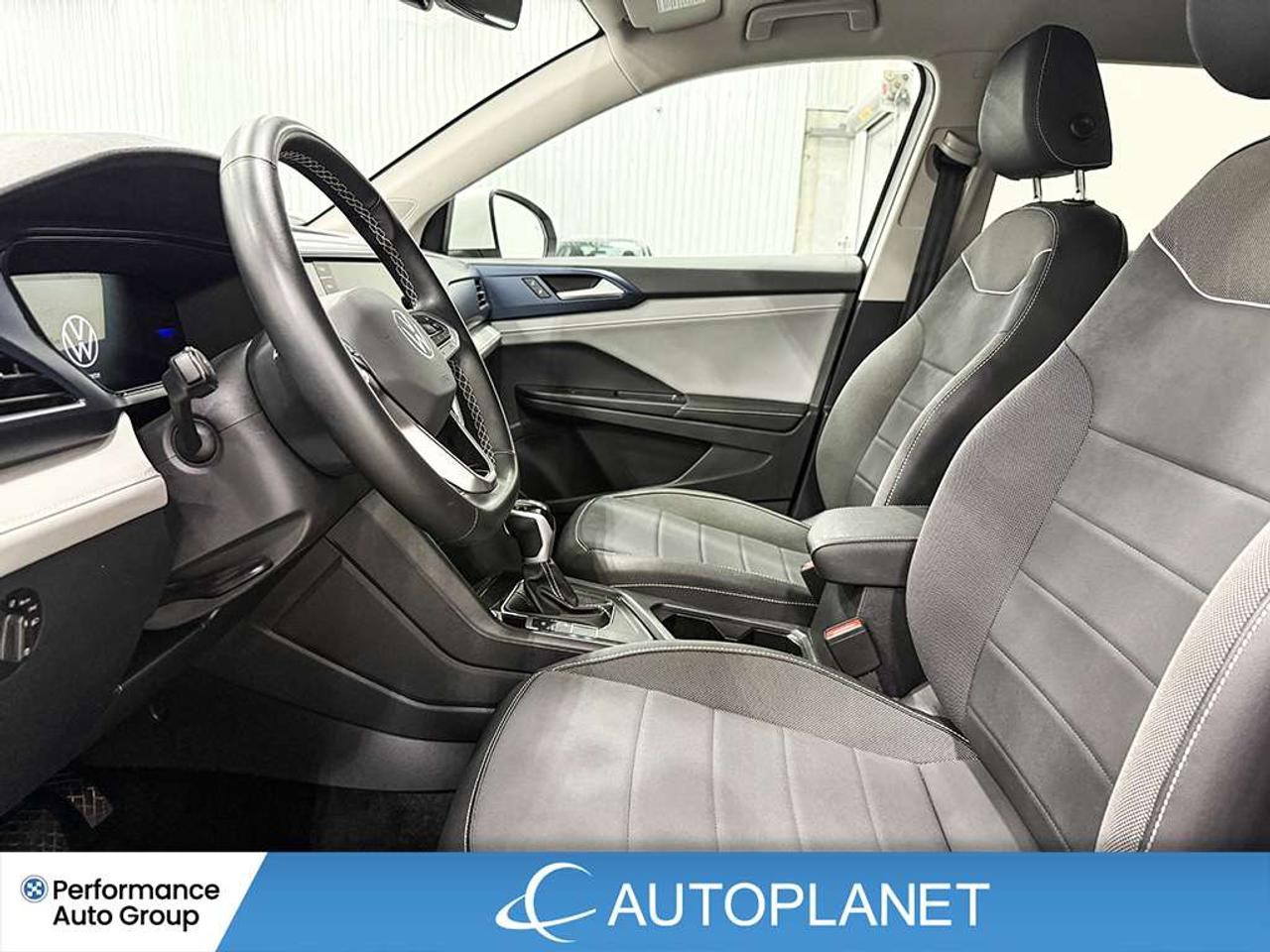2024 Volkswagen Taos Comfortline, Heated Seats, Back Up Cam, Bluetooth! Photo