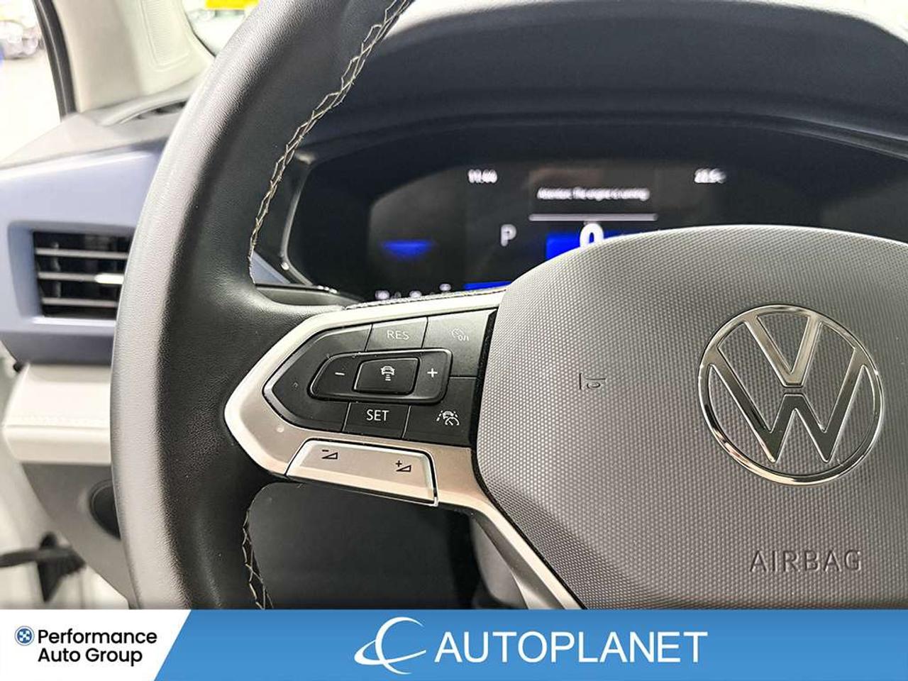 2024 Volkswagen Taos Comfortline, Heated Seats, Back Up Cam, Bluetooth! Photo