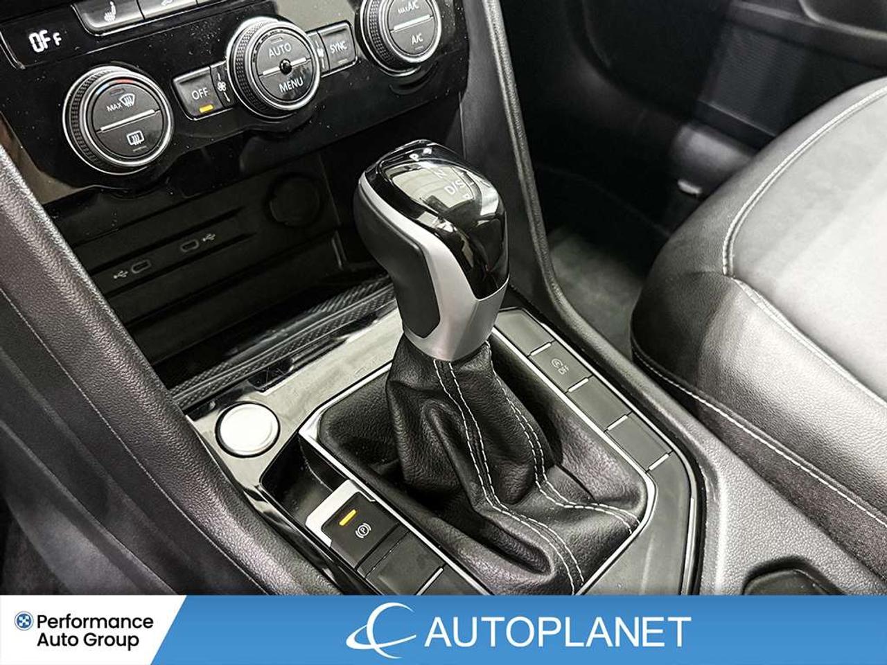 2024 Volkswagen Taos Comfortline, Heated Seats, Back Up Cam, Bluetooth! Photo