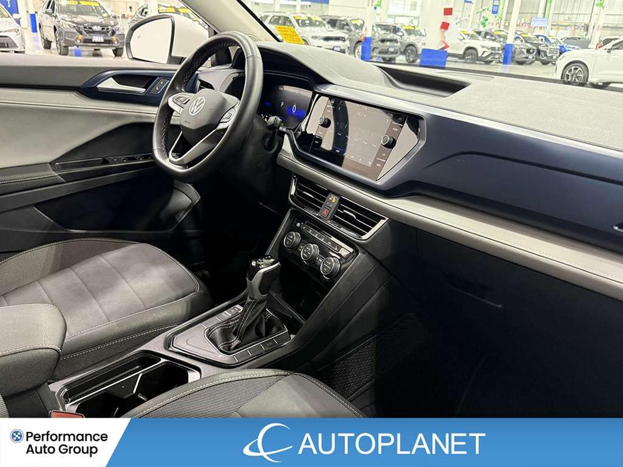 2024 Volkswagen Taos Comfortline, Heated Seats, Back Up Cam, Bluetooth! Photo