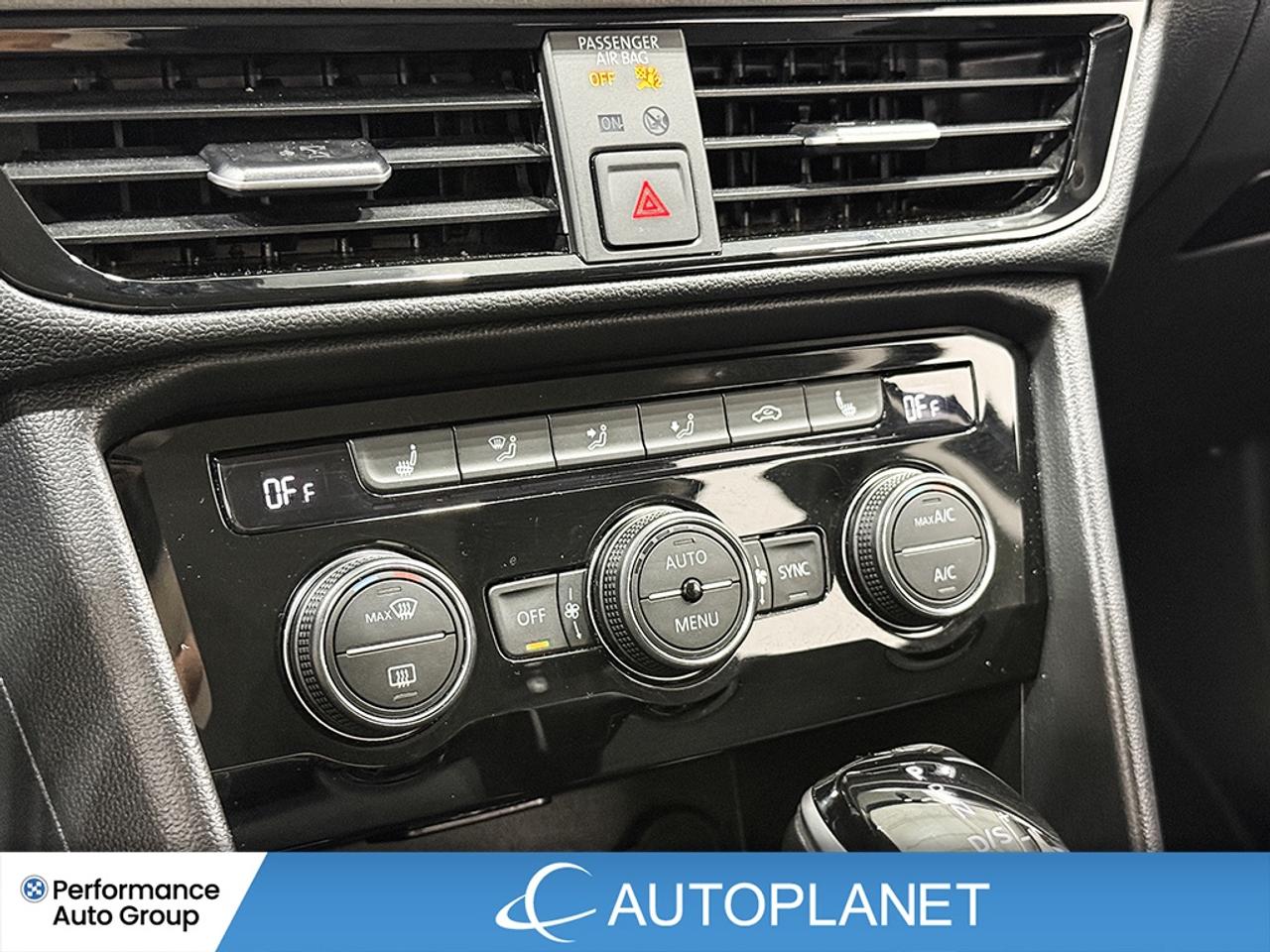 2024 Volkswagen Taos Comfortline, Back Up Cam, Apple CarPlay! Photo