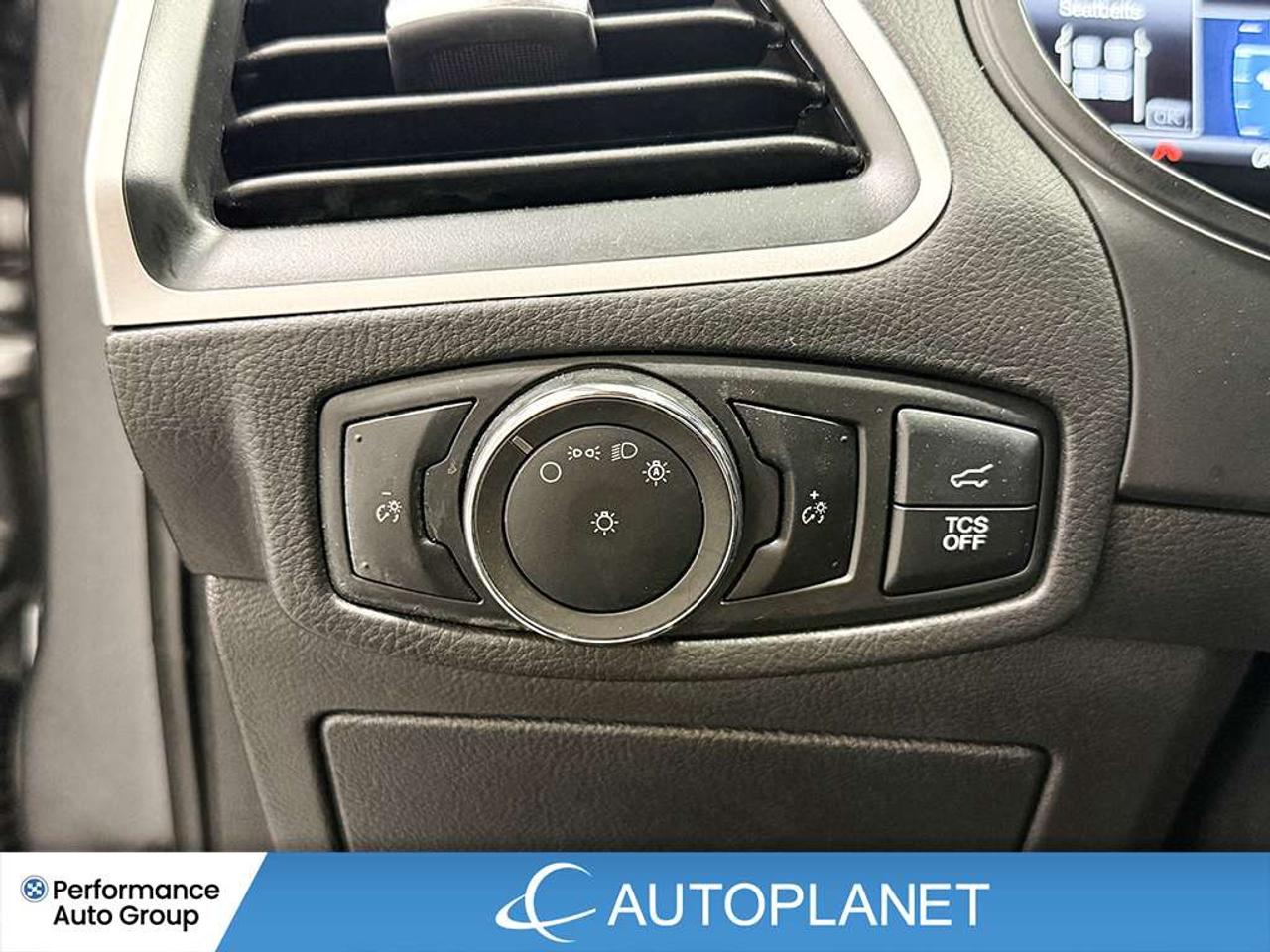 2024 Ford Edge SEL AWD, Back Up Cam, Android Auto, Heated Seats! Photo