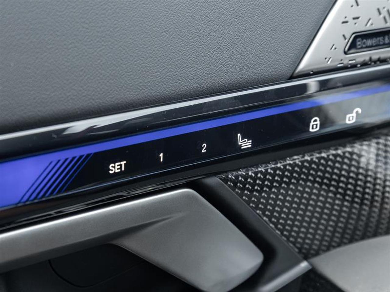 2027 BMW M5 Base 4dr All-Wheel Drive Sedan Photo