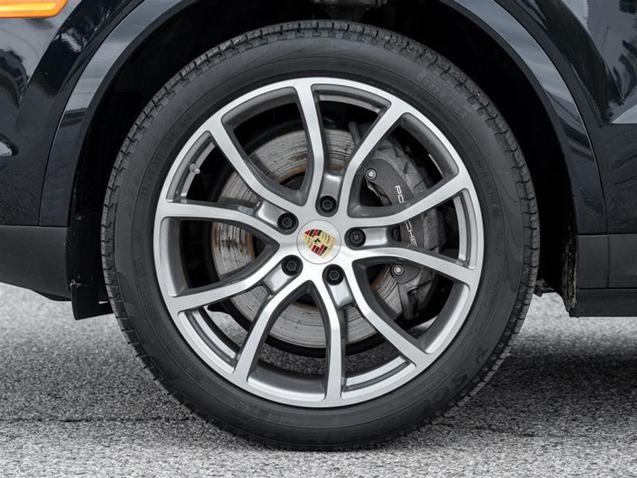 2023 Porsche Cayenne Base 4dr All-wheel Drive Photo