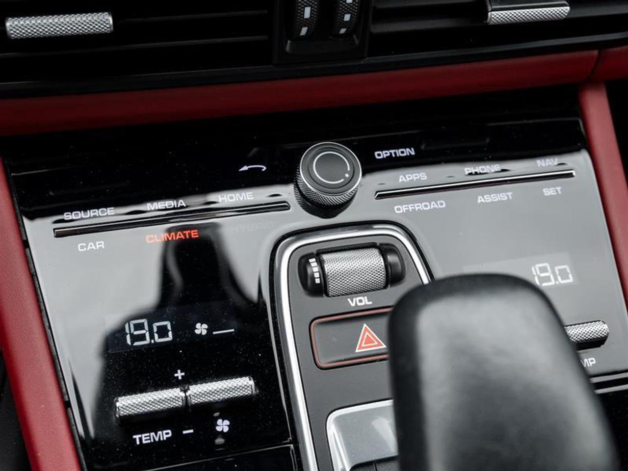 2023 Porsche Cayenne Base 4dr All-wheel Drive Photo