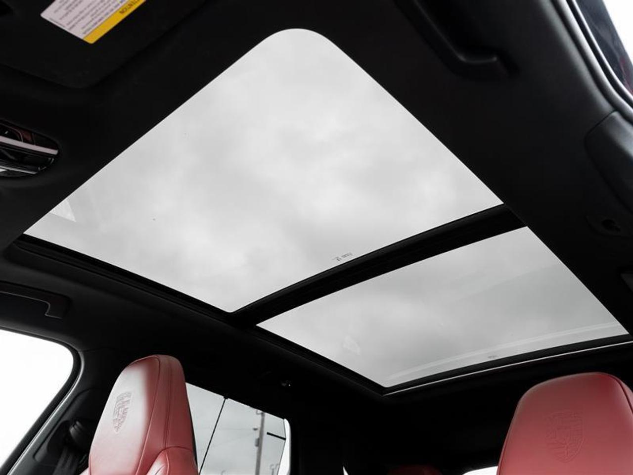 2023 Porsche Cayenne Base 4dr All-wheel Drive Photo