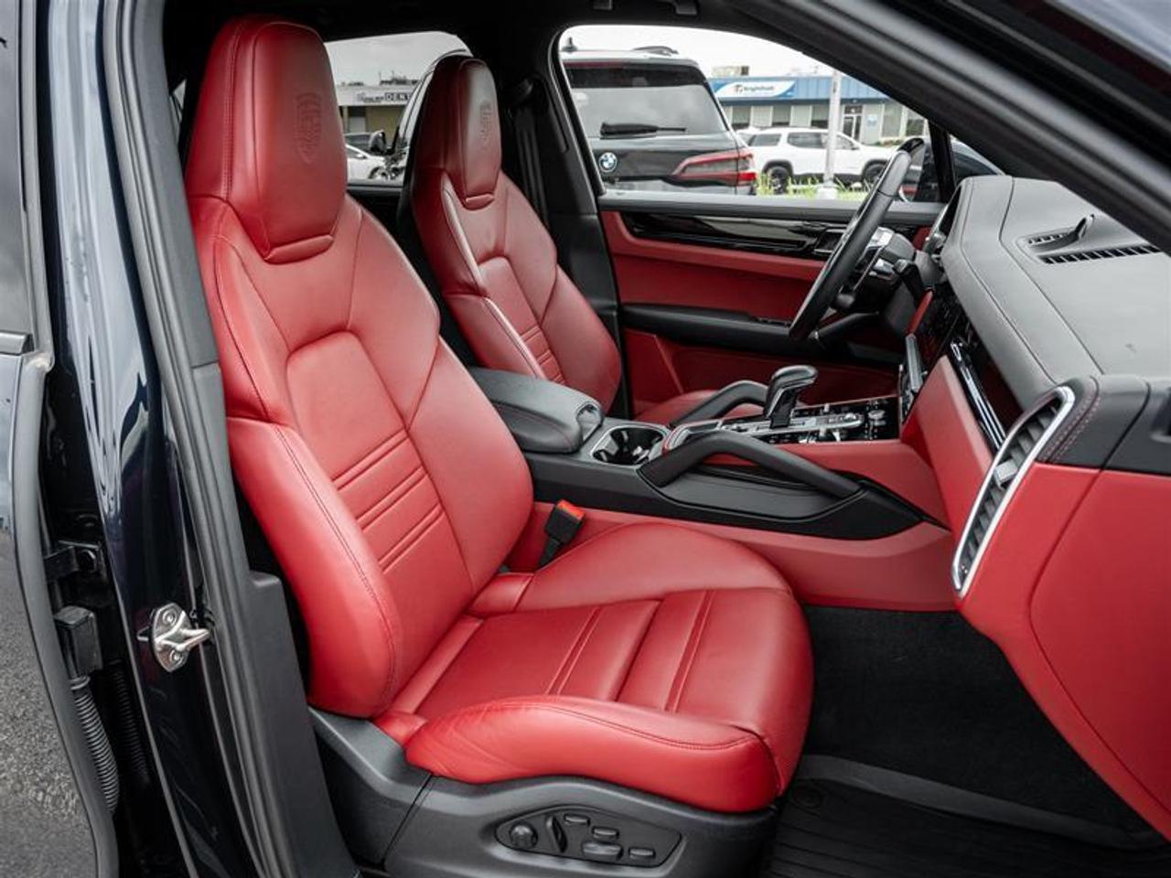 2023 Porsche Cayenne Base 4dr All-wheel Drive Photo