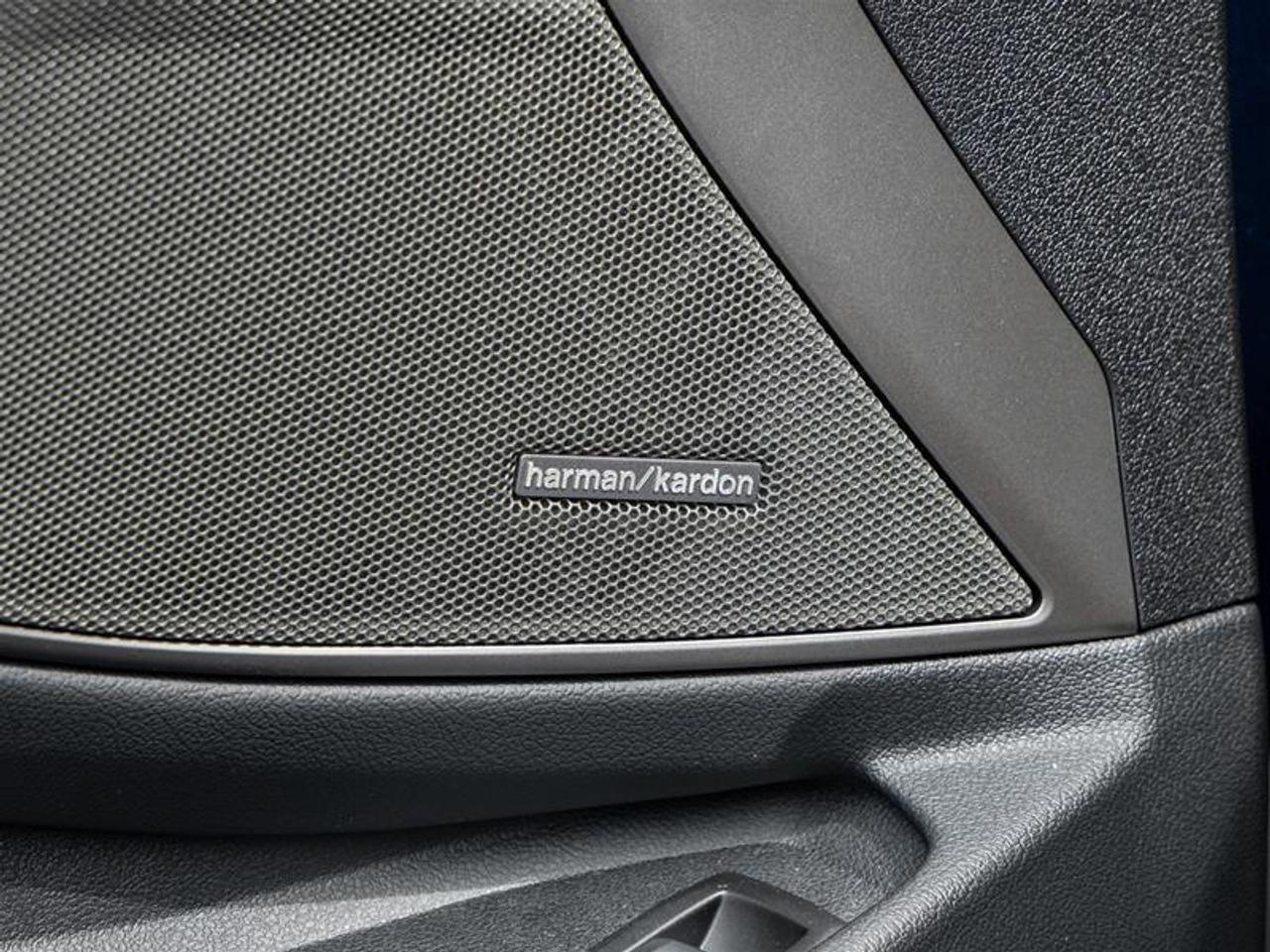 2024 BMW 330 i xDrive 4dr All-Wheel Drive Sedan Photo
