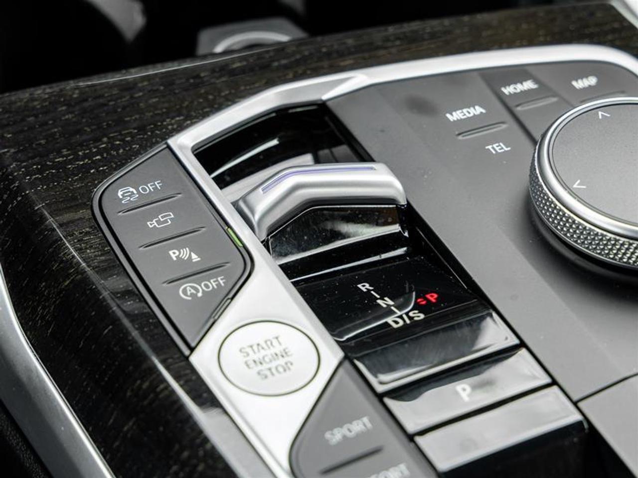 2024 BMW 330 i xDrive 4dr All-Wheel Drive Sedan Photo