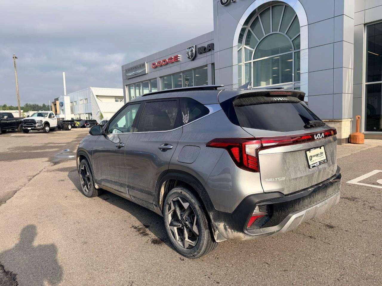 2024 Kia Seltos EX PREMIUM, 2.0L 4-CYL, AWD, ALLOYS, NAV, SUNROOF,  LEATHER, 1-OWNER, CERTIFIED PREOWNED! Photo
