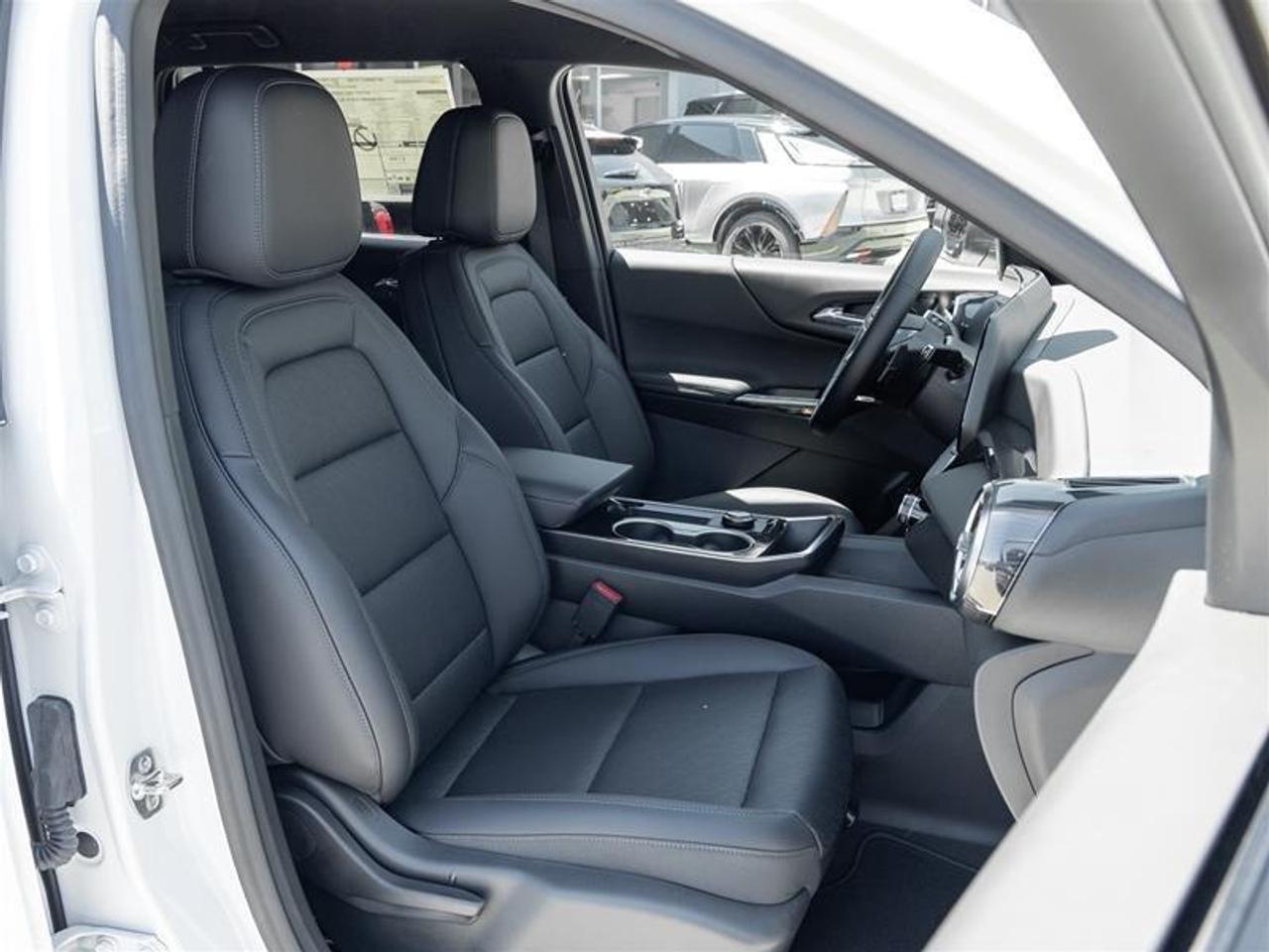2027 Chevrolet Equinox LT 4dr All-Wheel Drive Photo