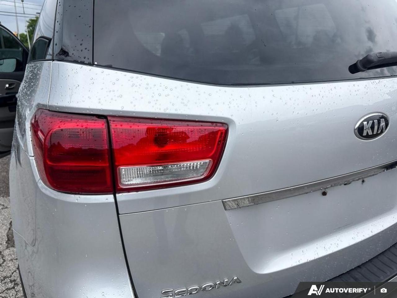 2017 Kia Sedona LX Passenger Van Photo