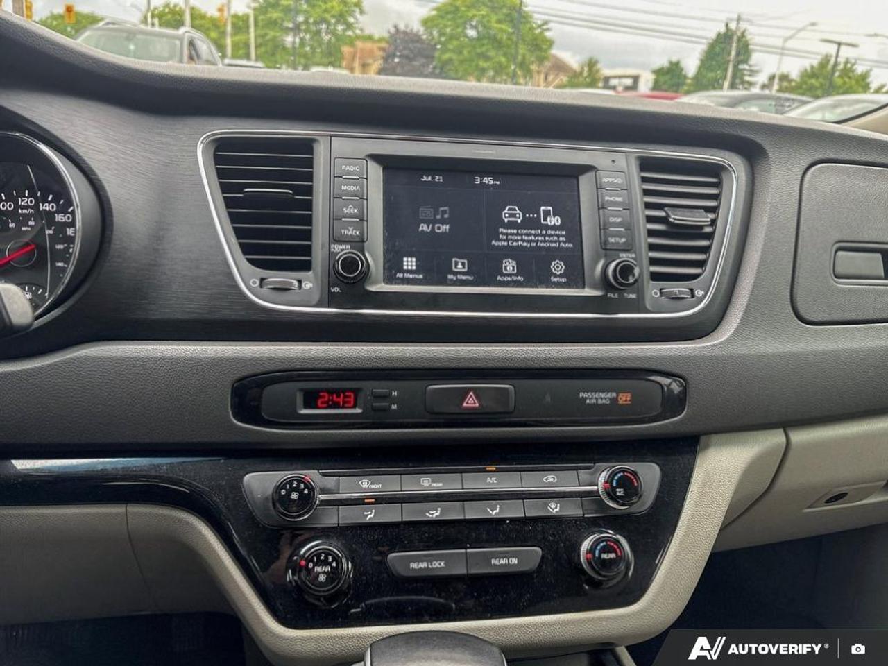 2017 Kia Sedona LX Passenger Van Photo