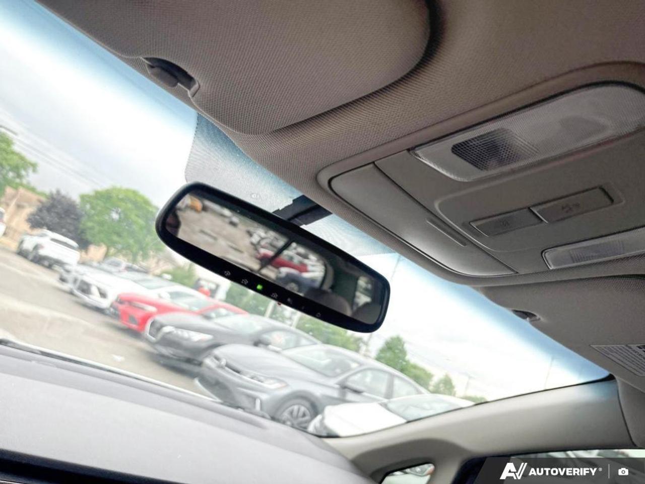 2017 Kia Sedona LX Passenger Van Photo