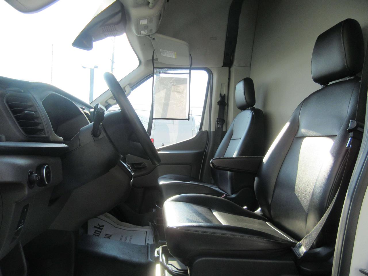 2023 Ford Transit T-250 148WB EXT HIGHROOF AWD VAN NEW REEFER SYSTEM Photo