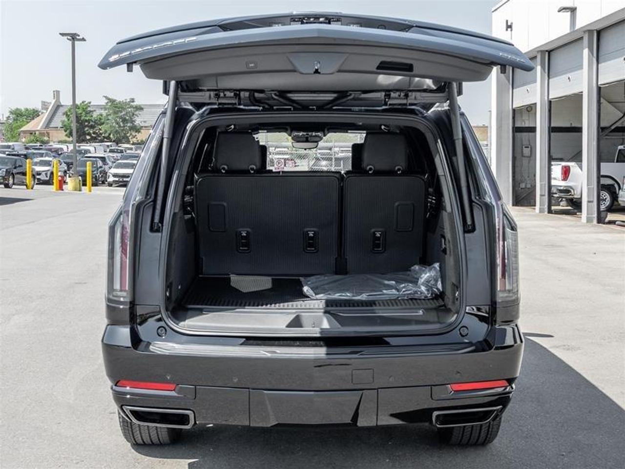 2026 Cadillac Escalade ESV Sport 4dr 4x4 Photo