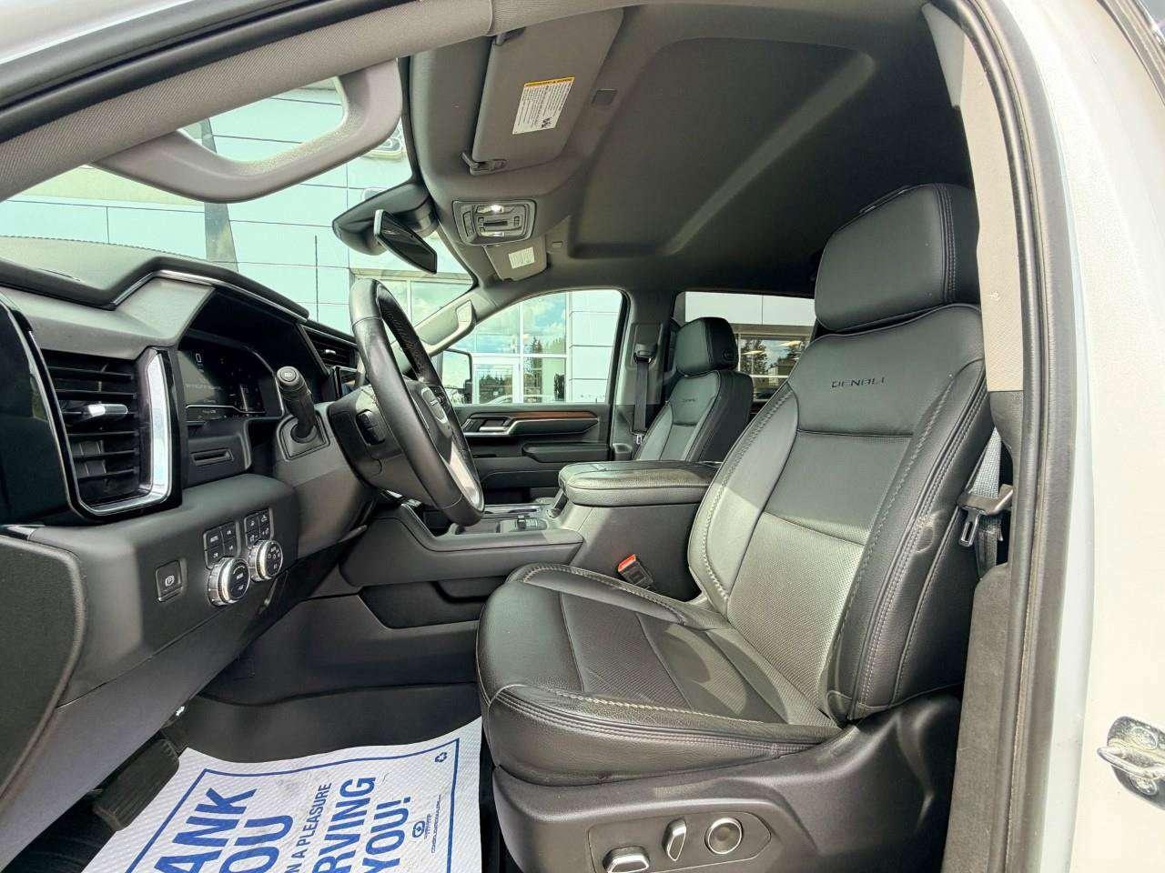 2024 GMC SIERRA 2500HD DENALI, 6.6L V8, 4X4, ALLOYS, LEATHER, BOSE, MACMASTER ORIGINAL, 1-OWNER, CERTIFIED PREOWNED! Photo