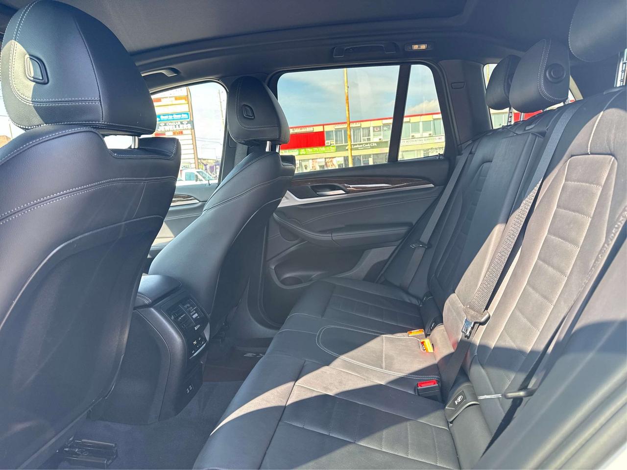 2021 BMW X3 NAV LEATHER SUNROOF LOADED! WE FINANCE ALL CREDIT Photo
