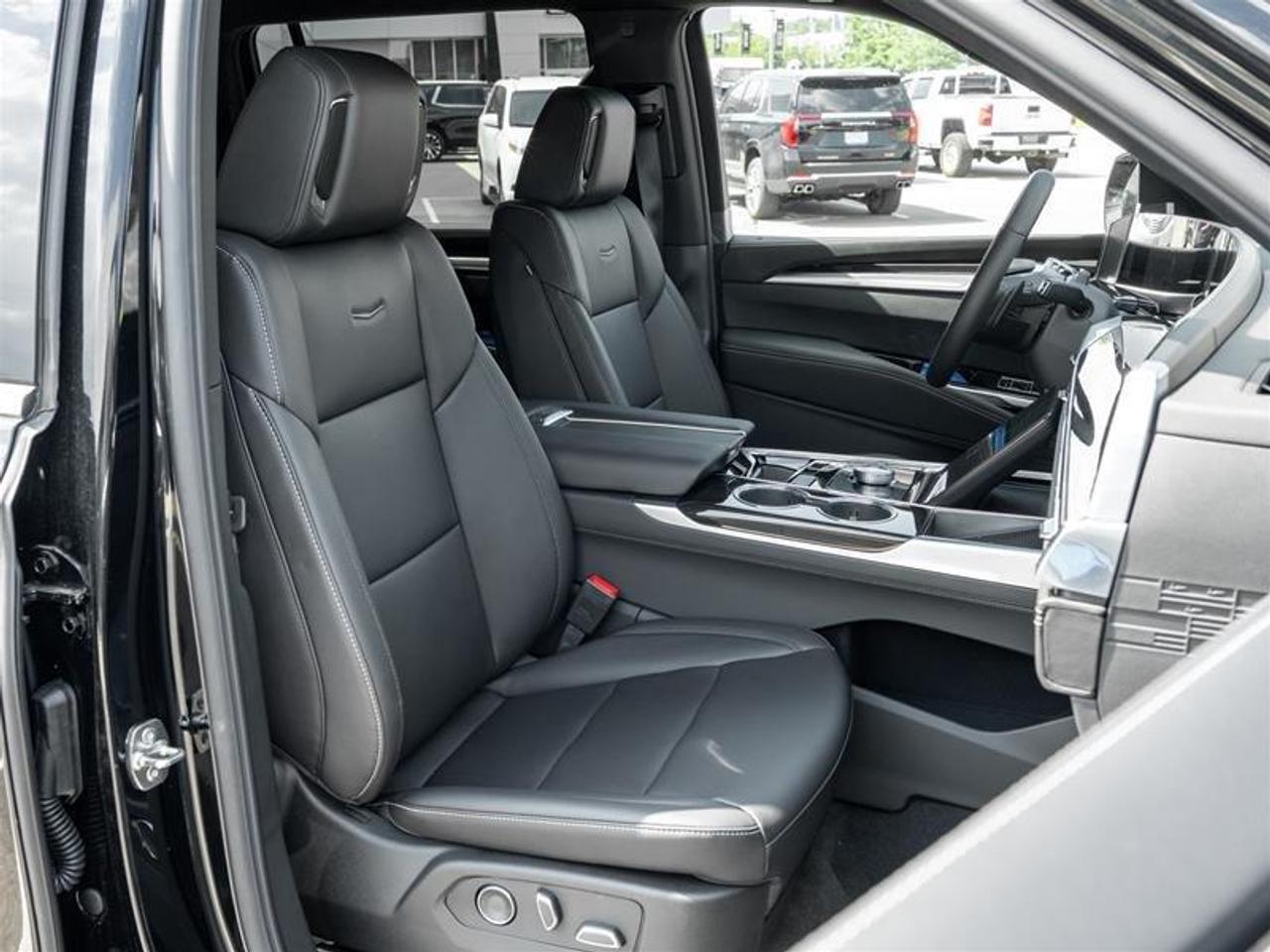 2026 Cadillac Escalade ESV Base 4dr 4x4 Photo