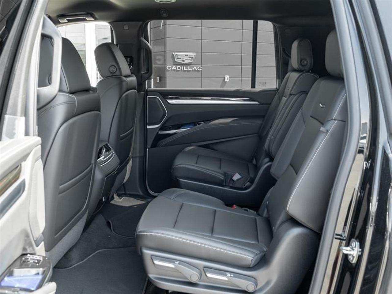 2026 Cadillac Escalade ESV Base 4dr 4x4 Photo