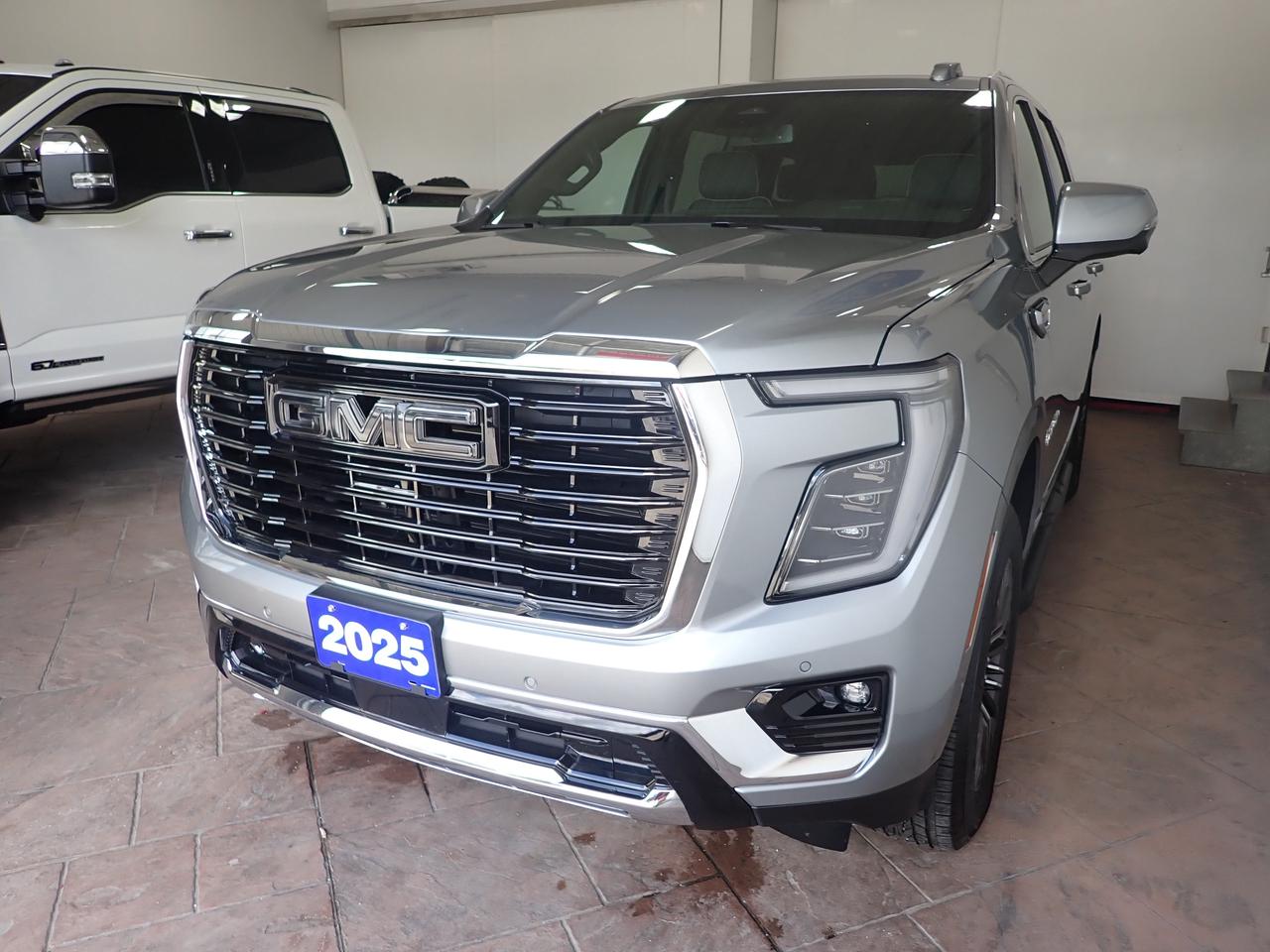 2025 GMC Yukon ELEVATION 4WD 4DR LEATHER 7 PASS Photo