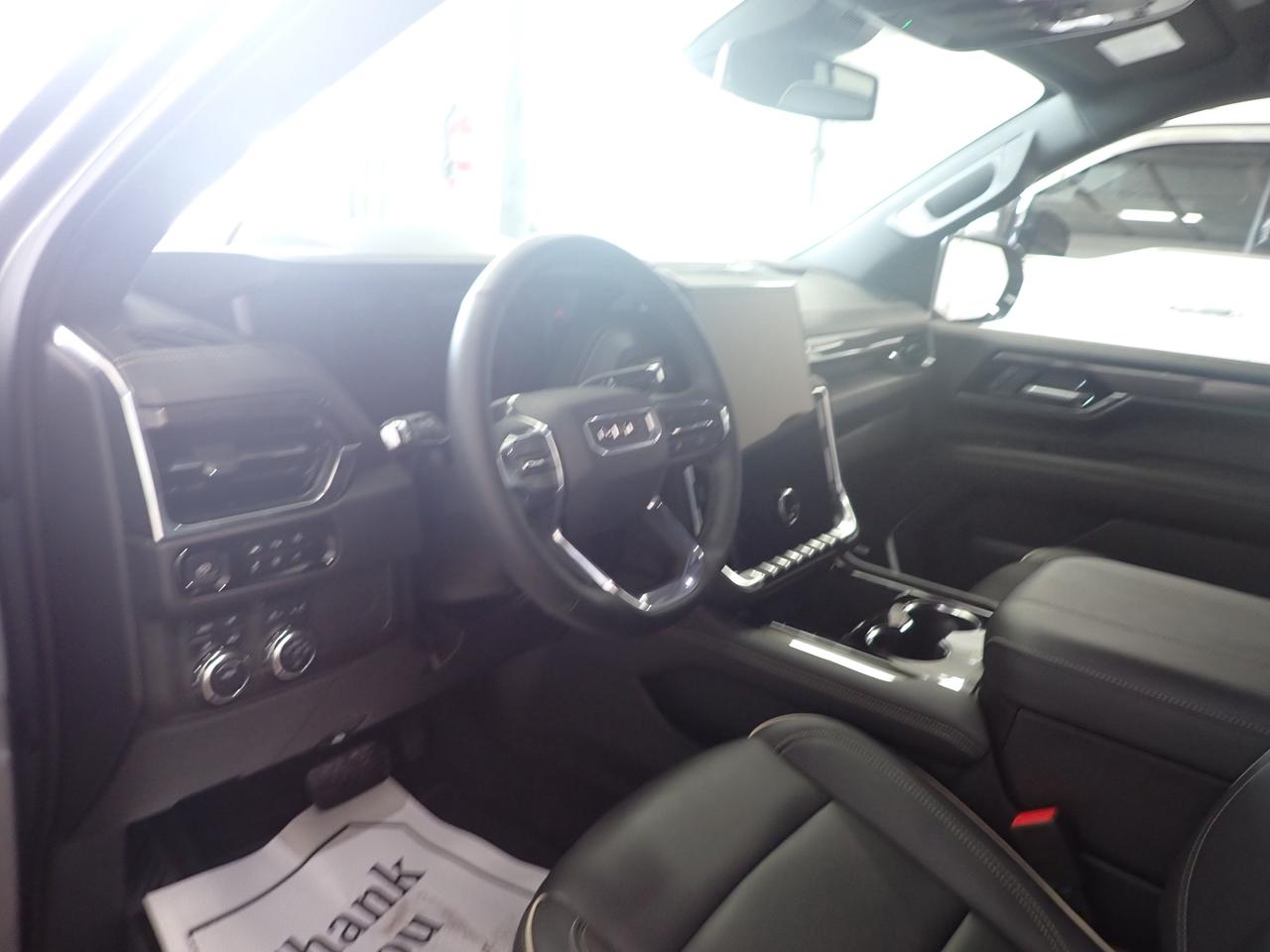 2025 GMC Yukon ELEVATION 4WD 4DR LEATHER 7 PASS Photo