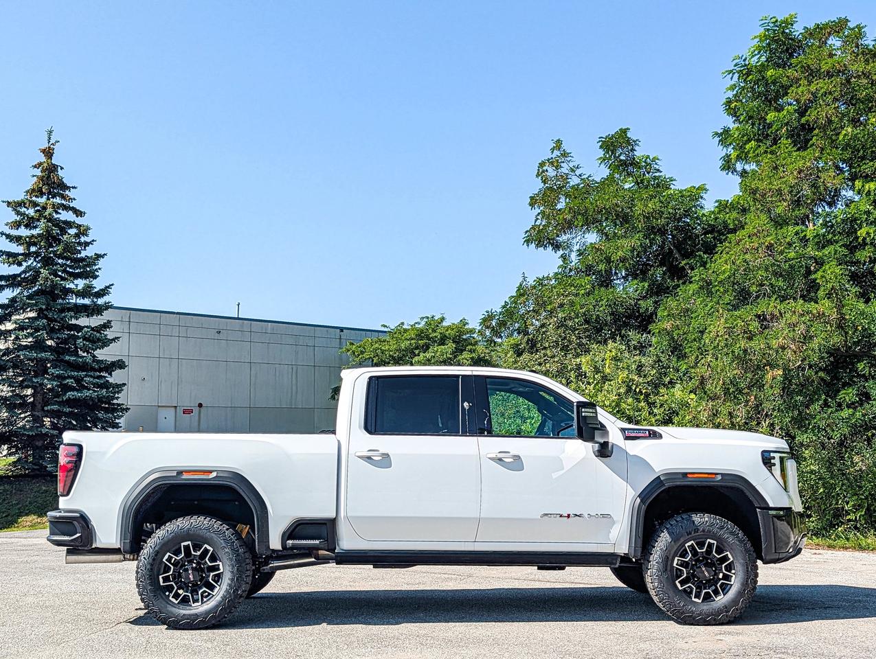 2026 GMC SIERRA 2500HD AT4X Photo