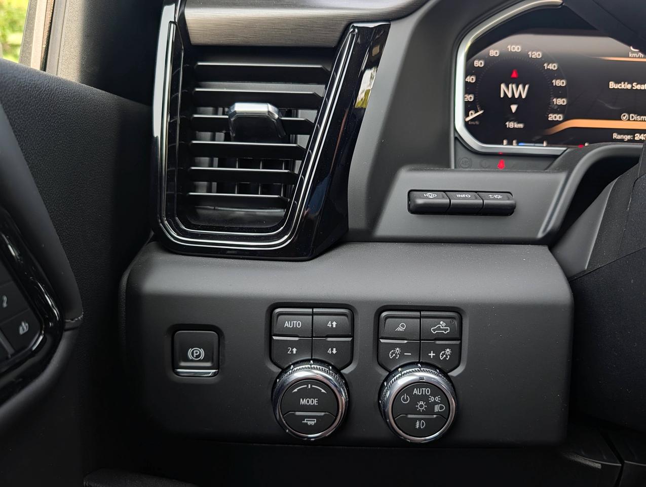 2026 GMC SIERRA 2500HD AT4X Photo