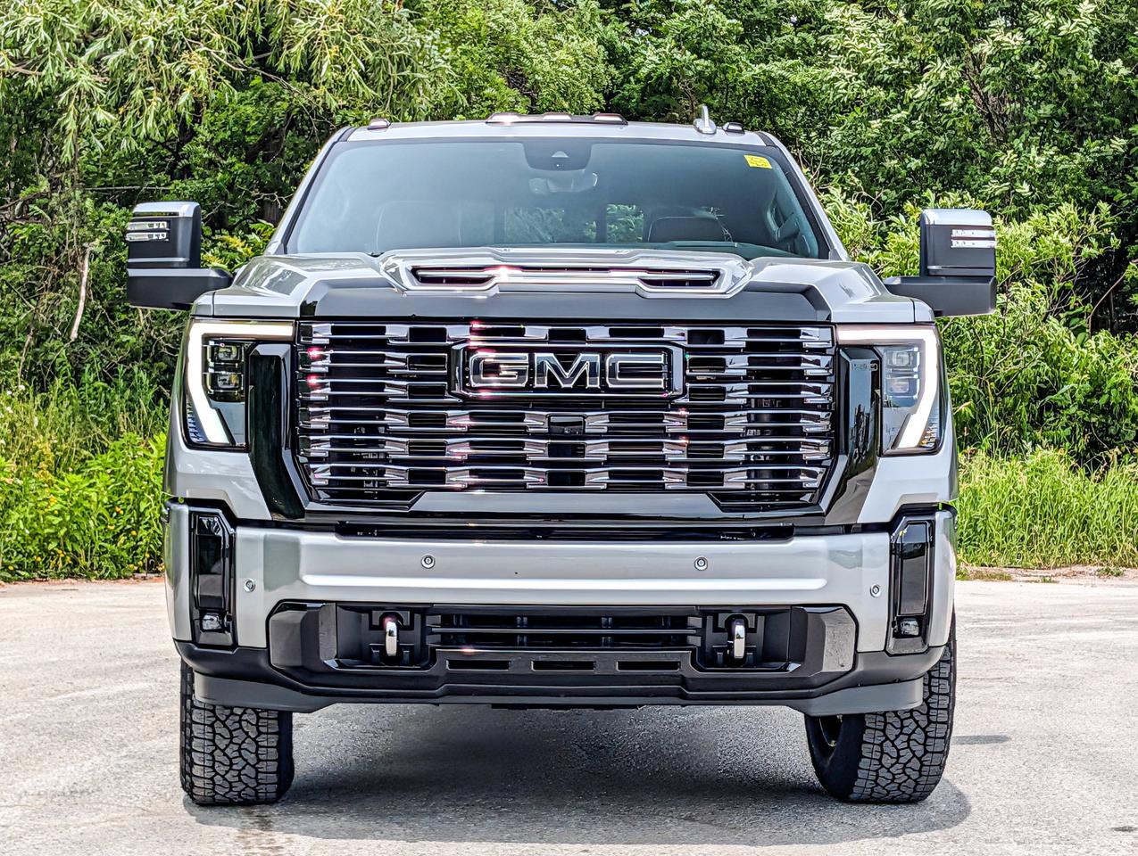 2026 GMC SIERRA 2500HD Denali Ultimate Photo