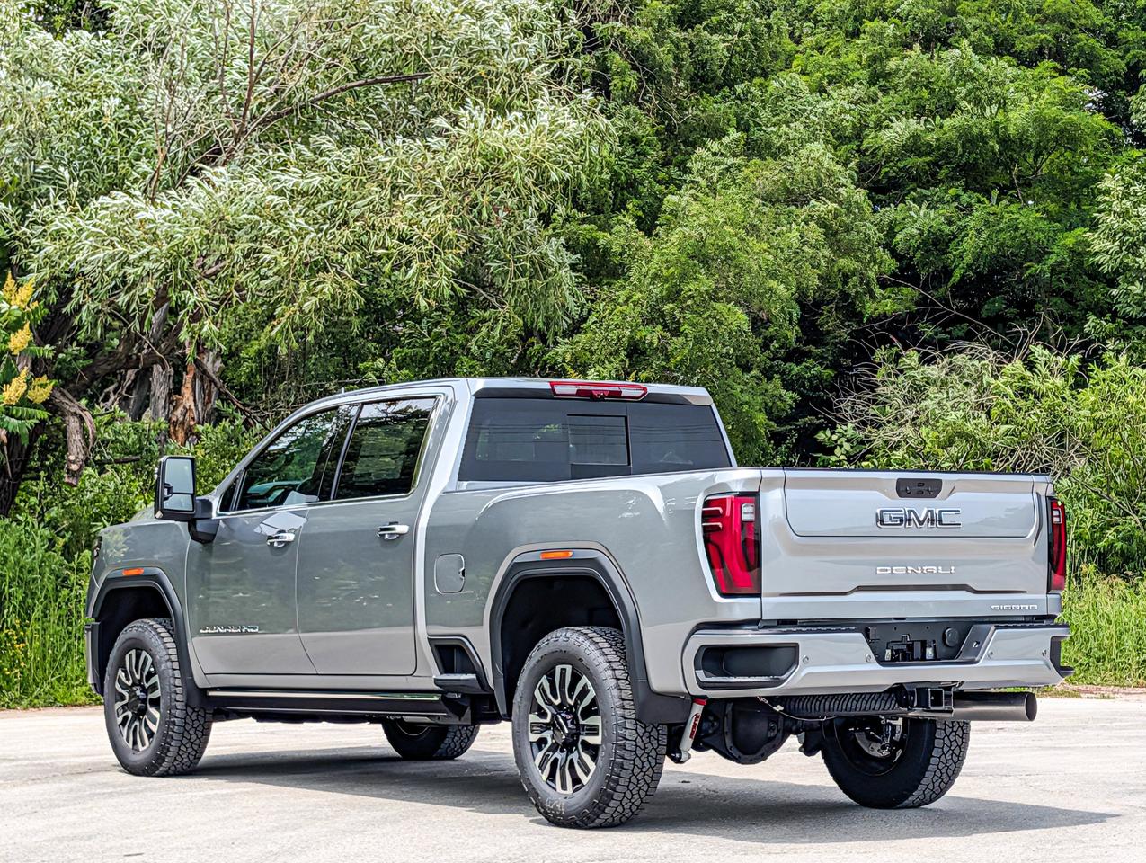 2026 GMC SIERRA 2500HD Denali Ultimate Photo
