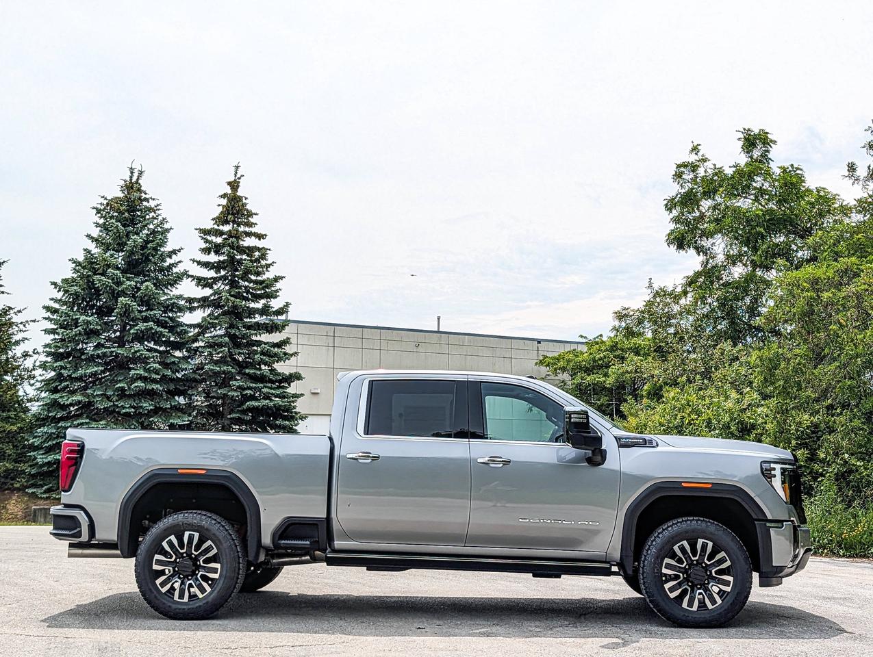 2026 GMC SIERRA 2500HD Denali Ultimate Photo