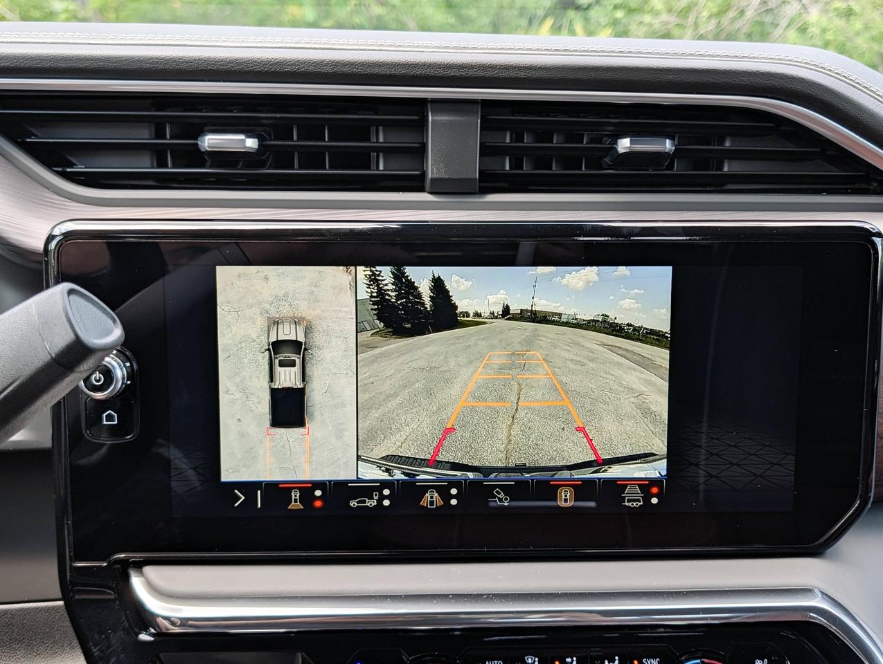 2026 GMC SIERRA 2500HD Denali Ultimate Photo