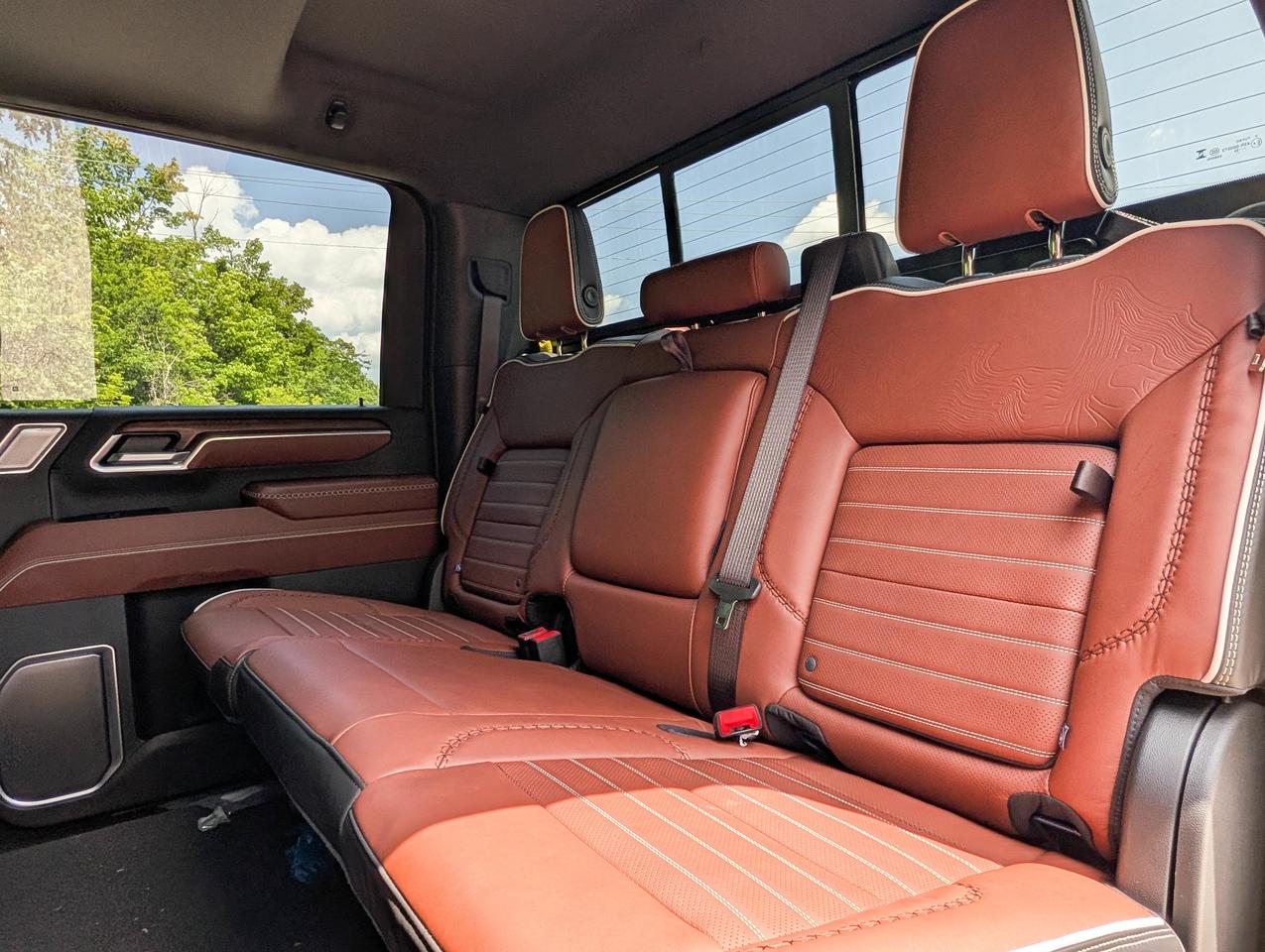 2026 GMC SIERRA 2500HD Denali Ultimate Photo