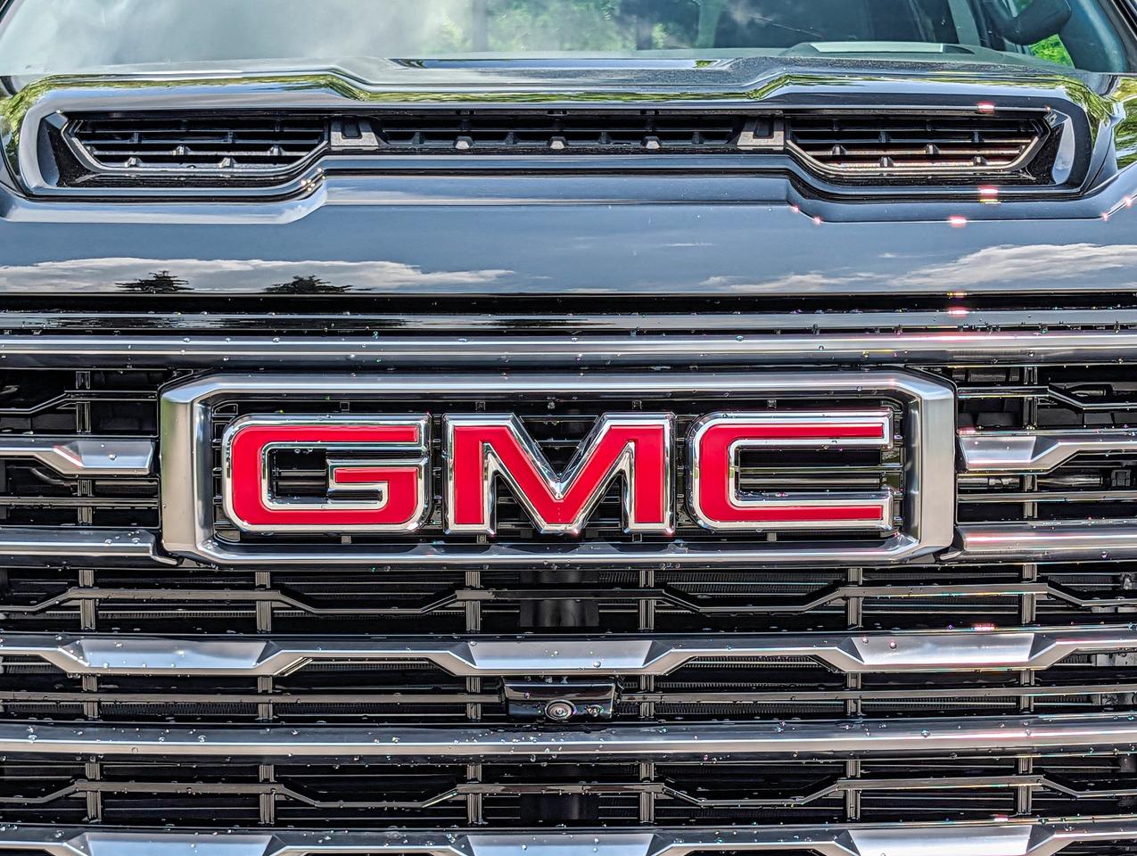 2026 GMC SIERRA 2500HD AT4 Photo4
